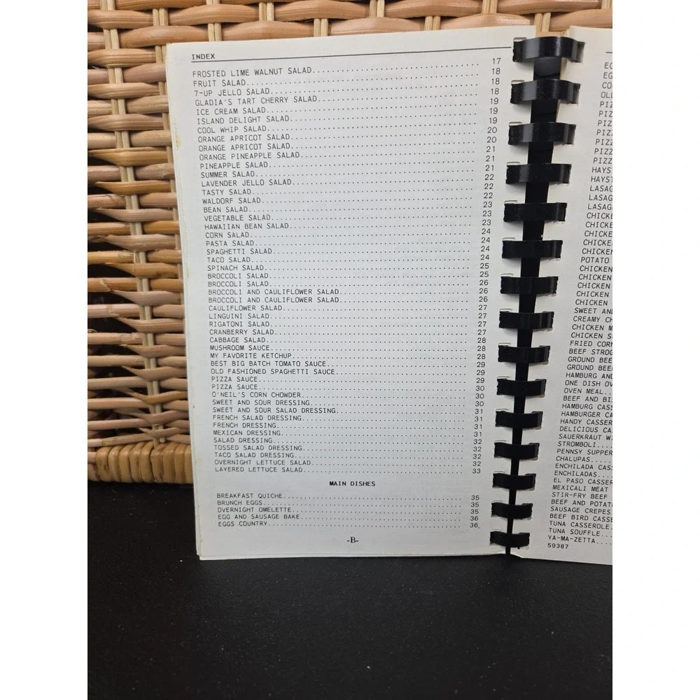 Vintage Country Cookbook, Winesburg Fire Department Auxiliary Ohio Amish